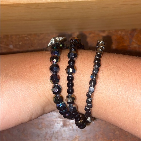 Bracelets - Picture 3 of 4